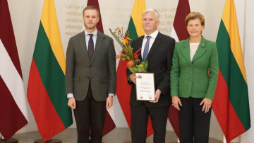 Latvijas un Lietuvas ārlietu ministri uzsver atbalstu Ukrainas uzvaras plānam, atklāj atjaunoto Lietuvas vēstniecību...
