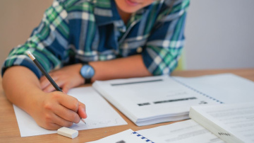 76 % pedagogu norāda, ka nepieciešams papildfinansējums mācību līdzekļu iegādei