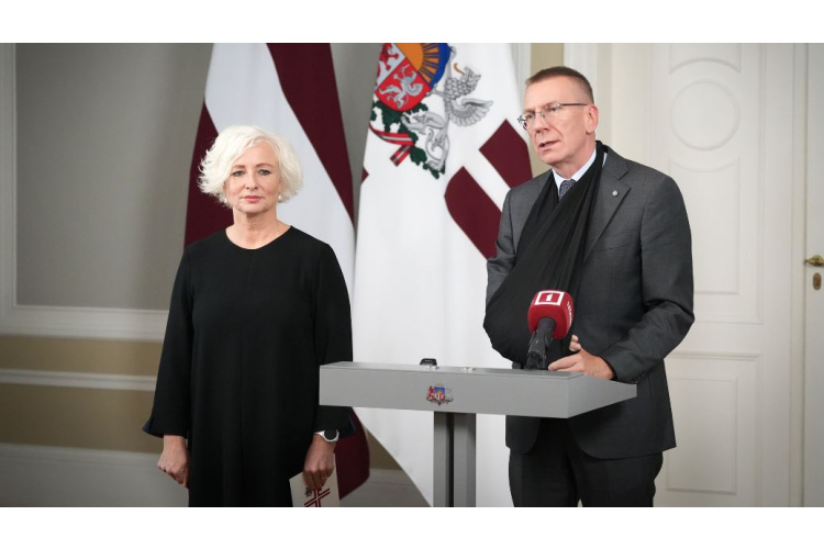 Subject:FOTO/VIDEO: Valsts prezidenta Edgara Rinkēviča un Saeimas priekšsēdētājas Daigas Mieriņas tikšanās...