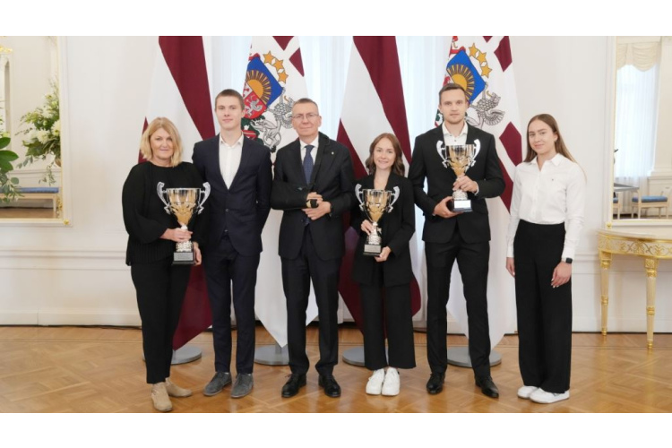FOTO: “Valsts prezidenta balvas vieglatlētikā 2024” laureātu apbalvošana