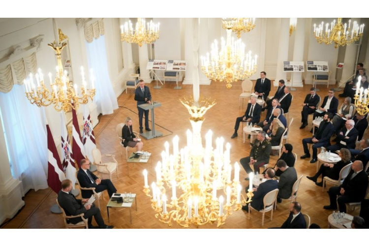 Valsts prezidents aicina uzturēt regulāru un iekļaujošu dialogu starp valsts pārvaldi un Latvijas aizsardzības ...