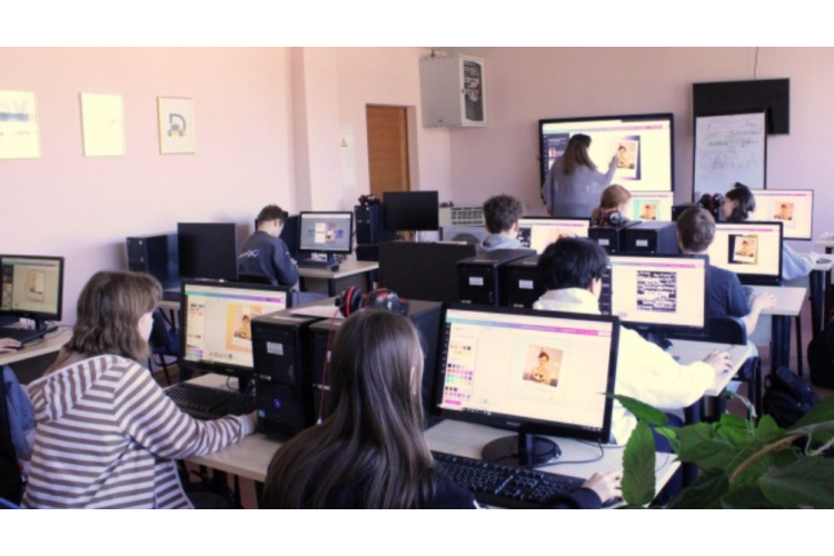 Rīgas pašvaldības skolās šogad īsteno vairāk nekā 60 Eiropas Savienības projektu