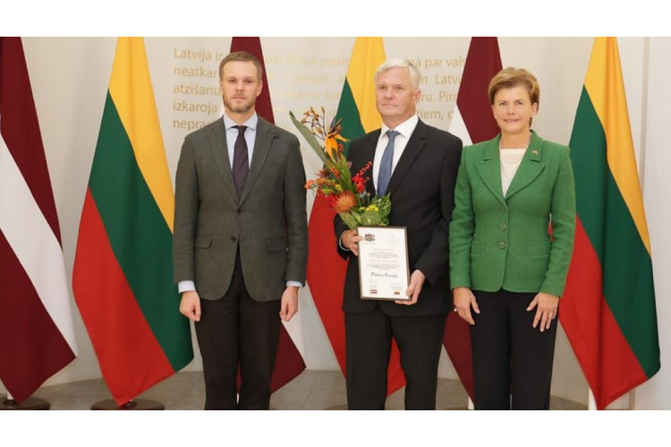 Latvijas un Lietuvas ārlietu ministri uzsver atbalstu Ukrainas uzvaras plānam, atklāj atjaunoto Lietuvas vēstniecību...