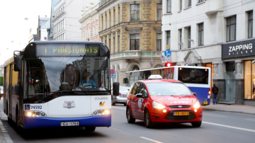 Mirušo piemiņas dienā, 24. novembrī, 11., 36., 39. un 48. autobusa, kā arī 11. tramvaja maršrutā tiks nodrošināti ...