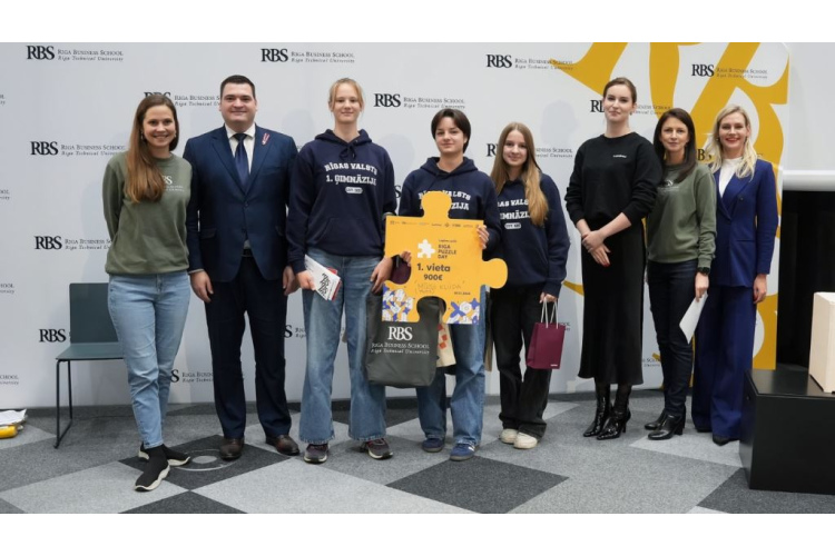 Loģikas spēlē “Riga Puzzle Day” uzvar komanda “Mums kļūda” no Rīgas Valsts 1. ģimnāzijas