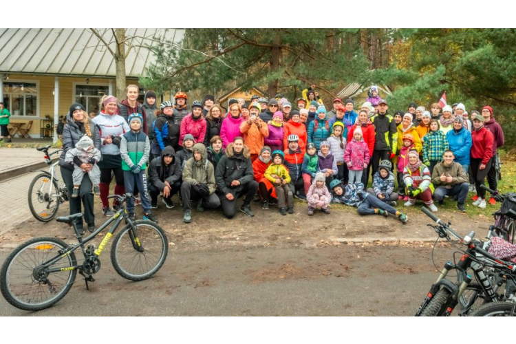 Jūrmalā aizvadīts velobrauciens “Izbrauksim Latviju”