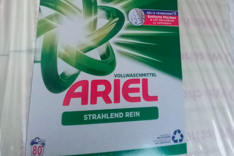 Pabeigta izmeklēšana lietā par veļas mazgāšanas produktu “Ariel” viltošanu un izplatīšanu organizētā grupā