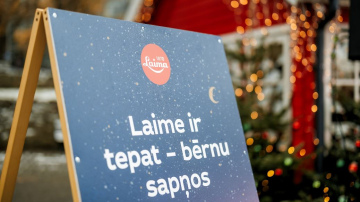 Noslēgusies šī gada Laimas labdarības namiņa iniciatīva – piepildīti 1250 bērnu Ziemassvētku sapņi