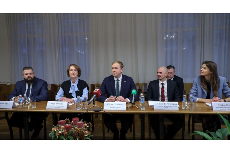 Latvija sadarbosies ar Microsoft mākslīgā intelekta jomā
