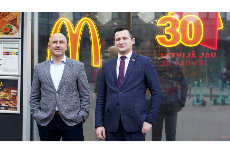 “McDonald's” atzīmē 30 gadu jubileju Latvijā un plāno ieguldīt vairāk nekā 8 miljonus eiro nākamo trīs gadu laikā