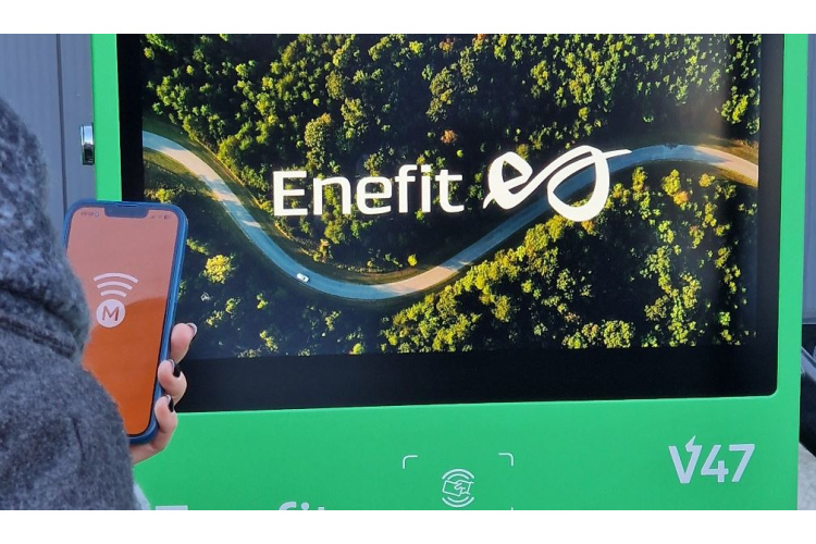 “Enefit” pievienojas Latvijā plašākajam elektrouzlādes staciju tīklam Mobilly lietotnē