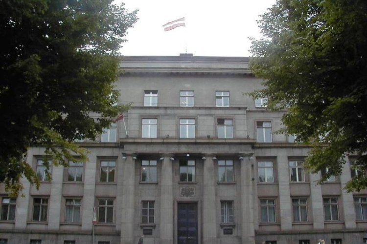 MK nosaka stingrākas prasības ārvalstu darba spēka piesaistei
