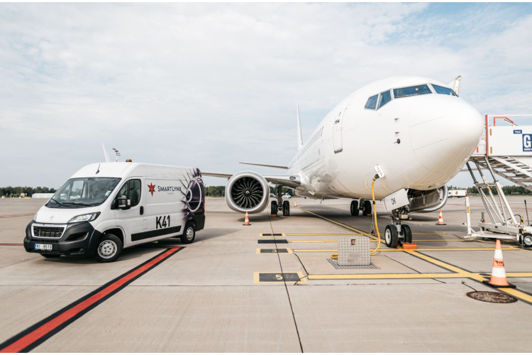 "SmartLynx Airlines" gada laikā pārvadāto pasažieru skaits pirmo reizi pārsniedzis 10 miljonus