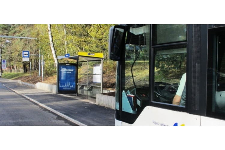 Uzņēmēja negodprātīgas rīcības dēļ pašvaldība spiesta īslaicīgi apturēt sabiedriskā transporta pieturvietu ...