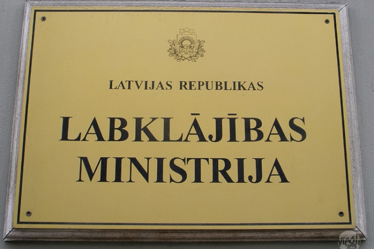 Ukrainas civiliedzīvotāji turpinās saņemt nodarbinātības vai pašnodarbinātības uzsākšanas pabalstu