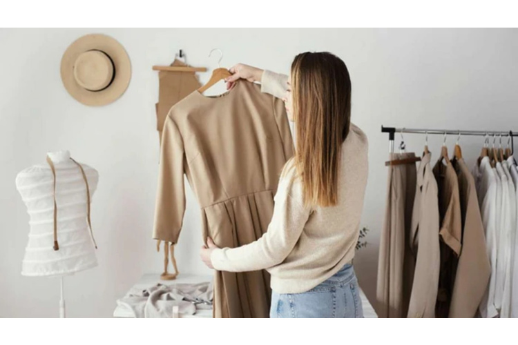 Kā atbrīvoties no pelējuma smakas no drēbēm - veļas mazgāšanas eksperti atklāj efektīvas metodes