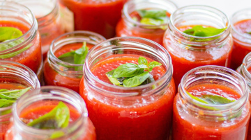 Tomātu mērce ziemai – vienkārša itāļu vecmāmiņas recepte