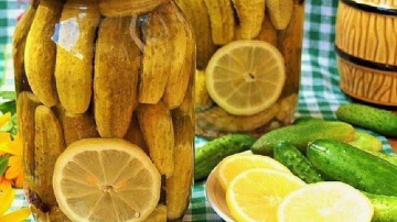 Tantes Zinas recepte marinētiem gurķiem ar citronu – lieliska garša garantēta