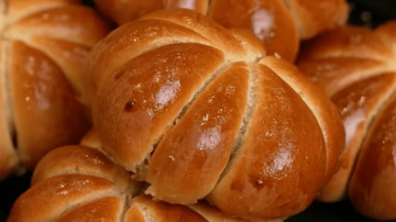 Mini “ķirbju” picas ar sieru un sēnēm - populāra recepte no TikTok