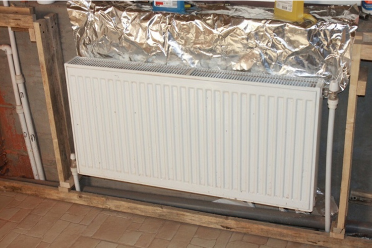 5 padomi mājokļa siltināšanai, ja pat karsti radiatori spiež valkāt vilnas zeķes