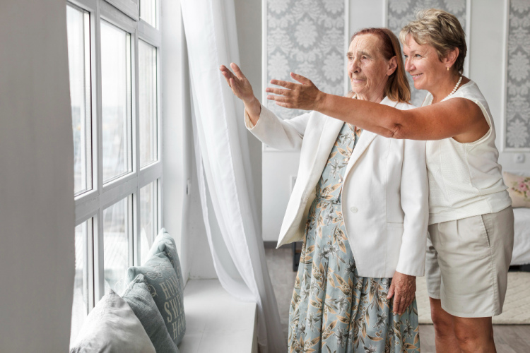 Kā mūsu vecmāmiņas mazgāja logus bez traipiem - izcils triks, izmantojot divas lupatas