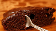 Ātrā meksikāņu šokolādes kūka ar čili – garšu nebūs iespējams aizmirst