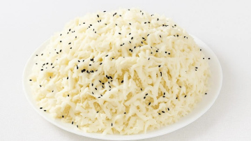 Maigie salāti "Sniega dāma" radīs svētku  noskaņu - kas jums nepieciešams un kā tos pagatavot