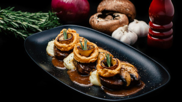 Eksperte saka, ka ceptie kartupeļi būs kraukšķīgi un garšīgi, ja tos apviļās divās sastāvdaļās