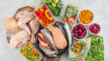 Atbrīvojieties no bardaka saldētavā vienreiz un uz visiem laikiem - 7 vienkārši soļi