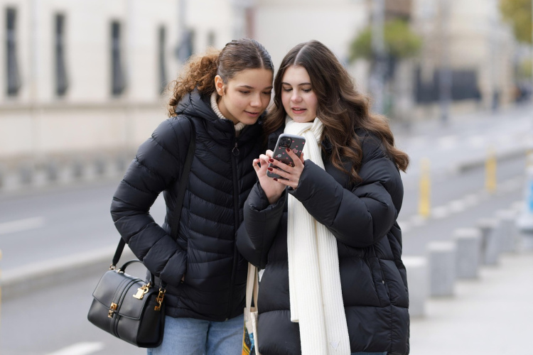 Likteņa pavērsiens: Kuras Zodiaka zīmes 2025. gada beigās piedzīvos radikālas pārmaiņas?