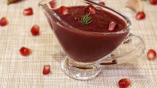 5 izcili gardas mērces, kas nevainojami papildinās jebkuru gaļu