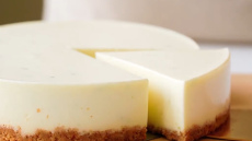 Samta pīrāgs bez miltiem vai cepšanas - pagatavots no trim vienkāršām sastāvdaļām