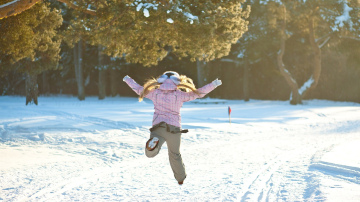 Kuras zīmes nolems nopietni sarunāties, un kuras piedzīvos jaunu romantiku: mīlestības horoskops 2025. gada decembrim