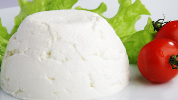 Pagatavojiet rikotas sieru mājas apstākļos – ātri, vienkārši un ļoti gardi