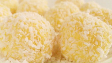 Pašgatavotas Raffaello konfektes – tās ir daudz gardākas par veikalā nopērkamajām