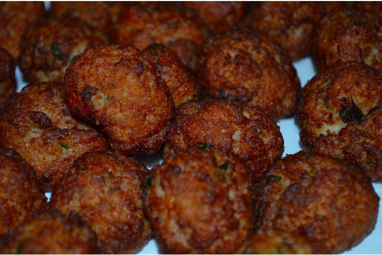 2 ēdamkarotes pie maltās gaļas, un kotletes būs sulīgas un maigas - negaidīts kulinārijas triks