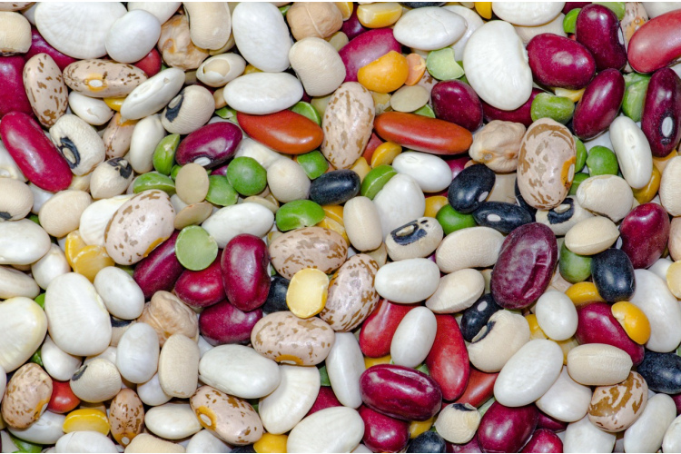 Es mazgāju graudus un pupiņas tikai šādi — kā pirms vārīšanas noņemt putekļus, cieti un ķīmiskās vielas