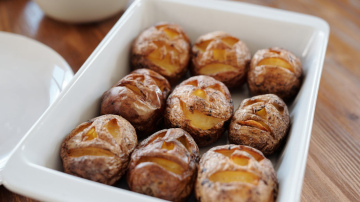 Cepti kartupeļi vienmēr būs kraukšķīgi, ja tos apviļās vienā sastāvdaļā, kas ir labāka par eļļu