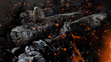 Neizmetiet kamīna pelnus: noderīgi pielietojumi, par kuriem zina tikai daži cilvēki