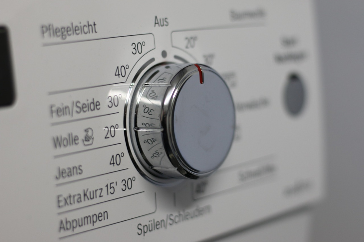 Šis mazgāšanas režīms ir vissliktākais: tas var sabojāt gan jūsu drēbes, gan veļas mašīnu