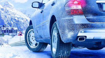 Kā pareizi uzlādēt auto akumulatoru pēc ilgākas dīkstāves: 5 praktiski soļi