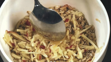 "Kleopatras brokastis" ar auzu pārslām un āboliem: vienkārša recepte rīta enerģijai