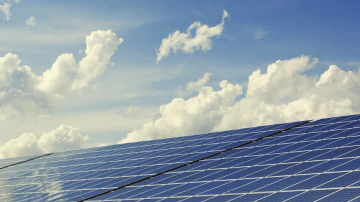 Baltijā lielākais saules parks uzsācis darbu Jēkabpilī: investēti 96 miljoni eiro