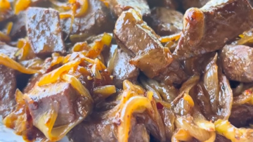 Kā pagatavot liellopa aknas kefīra marinādē: vienkāršs veids, kā tās padarīt mīkstas