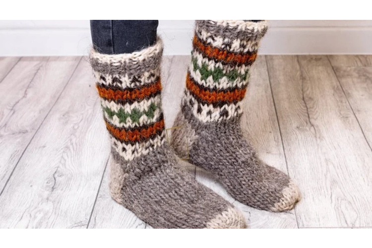 Kā padarīt vilnas zeķes mīkstas un patīkamas ādai – vilna vairs "nekodīs"