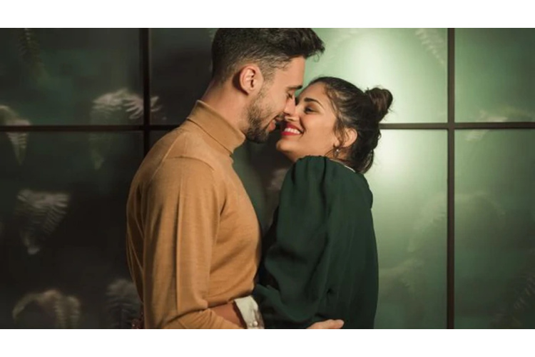 Vīrieša ikdienas rīcība, kas liecina par jūtu nopietnību: 6 ikdienas pazīmes