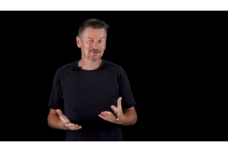 Mākslīgā intelekta jauda un rēķini: Latvijas pētnieki izstrādā zibenīgu datu pārraidi