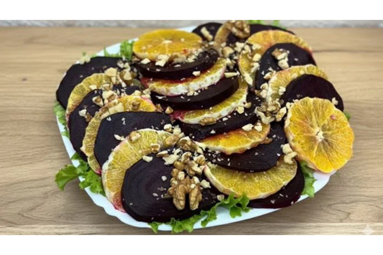 Biešu un apelsīnu salāti: neparasta garšu kombinācija ikdienas galdam