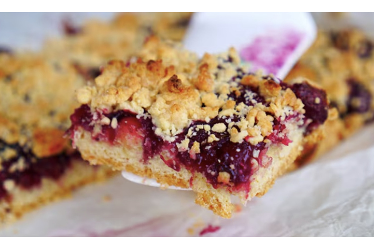 Ogu pīrāgs bez olām un piena: vienkārša recepte gavēņa laikam