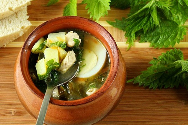 Klasiska skābeņu  zupa ar dārzeņiem un olu, kā to gatavoja mana vecmāmiņa